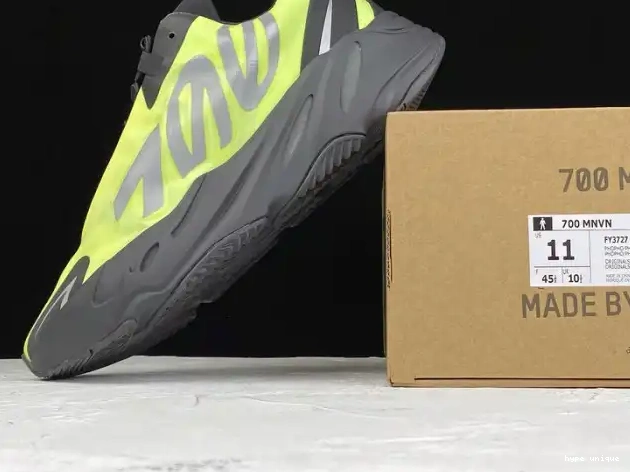 hype MNVN Adidas FY3727 Boost 700 Yeezy Phosphor 0613